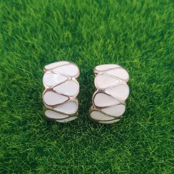 White Glazed Half Hoop Earrings E1015 - Picture 1 of 2